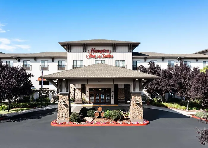 Hampton Inn & Suites Windsor-Sonoma Wine Country